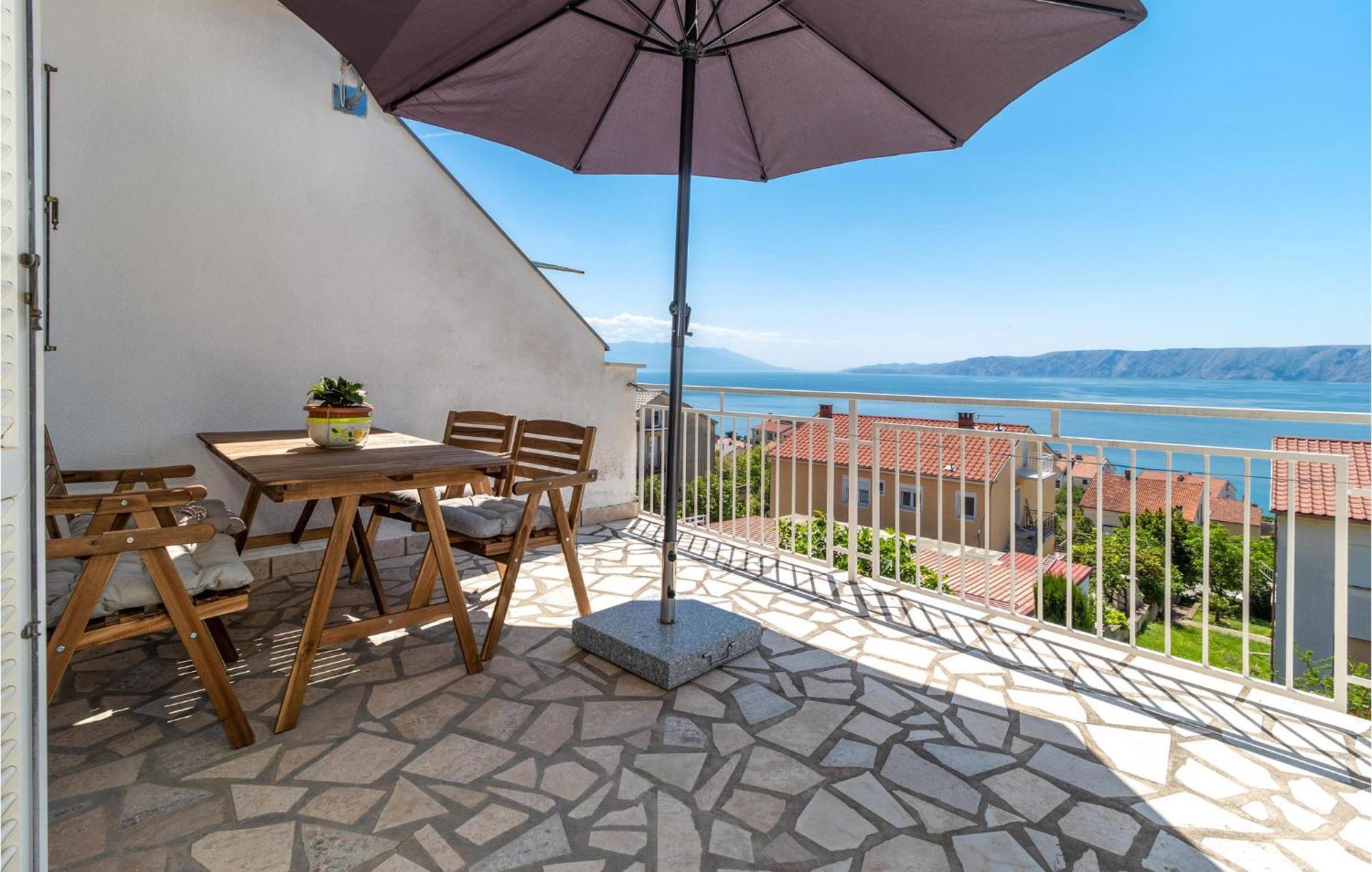 Lovely Apartment In Novi Vinodolski With Wifi 外观 照片